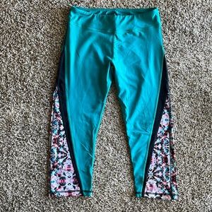 Gianni bini workout leggings size med.